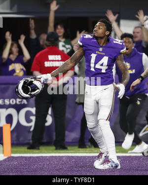 Vikings Shock Saints on Stefon Diggs's Last-Second Touchdown - The New York  Times