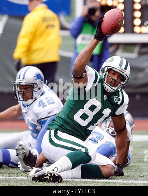 American football tackle jets hi-res stock photography and images - Alamy