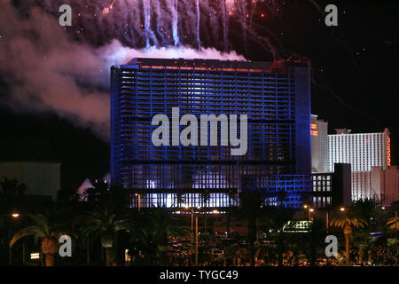 The landmark Stardust Hotel and Casino on the Las Vegas Strip was imploded in the early morning of March 13, 2007.  The Stardust opened in 1958 and was considered Las Vegas' first mass-market casino due to cheap rates, food and drinks.  It came down in a show of fireworks and ended in a cloud of dust.  (UPI Photo/David Allio) Stock Photo