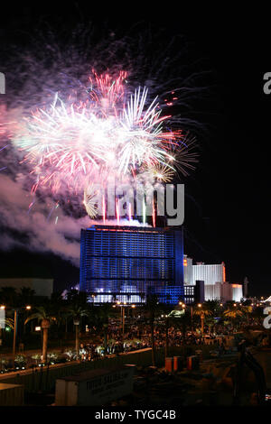 The landmark Stardust Hotel and Casino on the Las Vegas Strip was imploded in the early morning of March 13, 2007.  The Stardust opened in 1958 and was considered Las Vegas' first mass-market casino due to cheap rates, food and drinks.  It came down in a show of fireworks and ended in a cloud of dust.  (UPI Photo/David Allio) Stock Photo