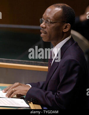 NYP2003092601 - NEW YORK, SEPT. 26 (UPI) - Jean Bertrand Aristide, President of Haiti addresses the 58th session of the United Nations General Assembly on Sept. 26, 2003 in New York City.   ep/Ezio Petersen   UPI Stock Photo