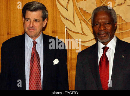 United Nations Secretary General Kofi Annan (right) greets U.S. Administrator for Iraq Paul Bremer  before Jan. 19, 2004 meetings in New York on Iraq.  (UPI/Ezio Petersen) Stock Photo