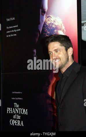 Actor Gerard Butler, who plays the Phantom, attends the 12/12/04 New York premiere for the film 'The Phantom of the Opera' in which he stars.  (UPI Photo/Ezio Petersen) Stock Photo