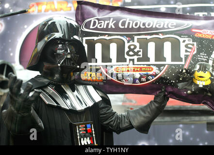 Dark Chocolate Peanut M&M's Bag #37 of 72 Darth Vader(A Little