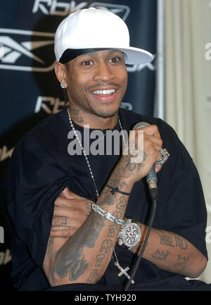 Philadelphia 76ers basketball star Allen Iverson meets the New York media on Oct. 17, 2005 to discuss his 10th anniversary of footwear collection for Reebok and to introduce his new basketball shoe Answer IX.  (UPI Photo/Ezio Petersen) Stock Photo