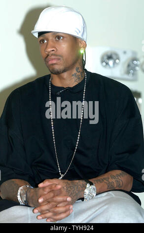 Philadelphia 76ers basketball star Allen Iverson meets the New York media on Oct. 17, 2005 to discuss his 10th anniversary of footwear collection for Reebok and to introduce his new basketball shoe Answer IX.  (UPI Photo/Ezio Petersen) Stock Photo