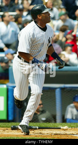 Gary Sheffield of the New York Yankees bats during 8-6 loss to the Los  Angeles Angels of Anaheim at Angel Stadium in Anaheim, Calif. on Saturday,  July Stock Photo - Alamy