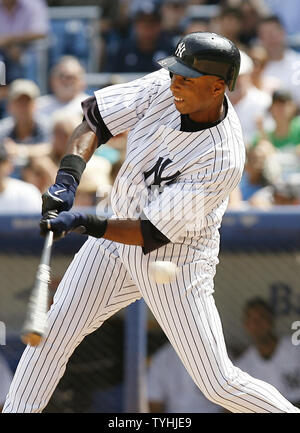 New York Yankees Bernie Williams strikes out in the 7th inning at Yankees Stadium in New York City on July 19, 2006. The Seattle Mariners defeated the New York yankees 3-2.  (UPI Photo/John Angelillo) Stock Photo