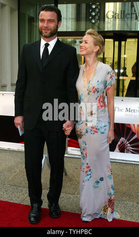 Liev Schreiber and Naomi Watts arrive for the season opening of the Metropolitan Opera and the performance of 'Madama Butterfly'  at Lincoln Center in New York on September 25, 2006.  (UPI Photo/Laura Cavanaugh) Stock Photo