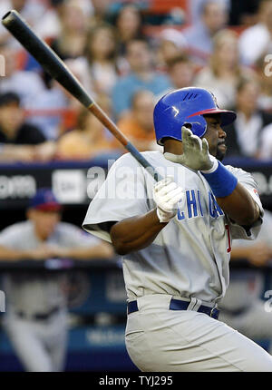 New York Mets' David Wright takes batting practice before the game against  the Washington Nationals at Shea Stadium in New York City on May 2, 2006.  (UPI Photo/Monika Graff Stock Photo - Alamy