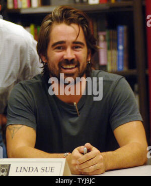 Actor Colin Farrell who endorsed the novel 'Click'.which was written by several authors, takes part in a seminar held at Borders book store in New York on October 22, 2007.  (UPI Photo/Ezio Petersen) Stock Photo