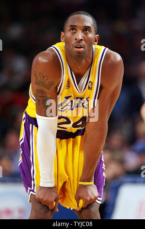 Los Angeles Lakers Kobe Bryant watches free throws in the third