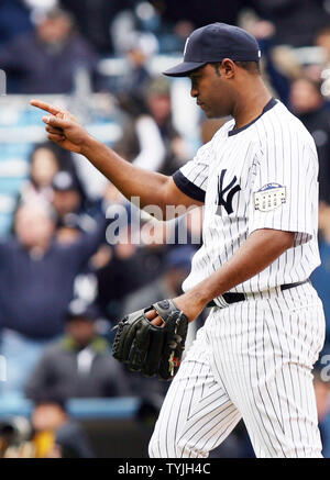 New york yankees mike mussina hi-res stock photography and images - Alamy