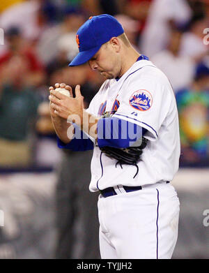 New York Mets relief pitcher Billy Wagner reacts after giving up a 3-run homer to Arizona Diamondbacks Mark Reynolds.in the ninth inning at Shea Stadium in New York City on June 11, 2008.           (UPI Photo/John Angelillo) Stock Photo