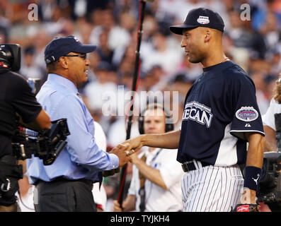 Reggie jackson hi-res stock photography and images - Alamy