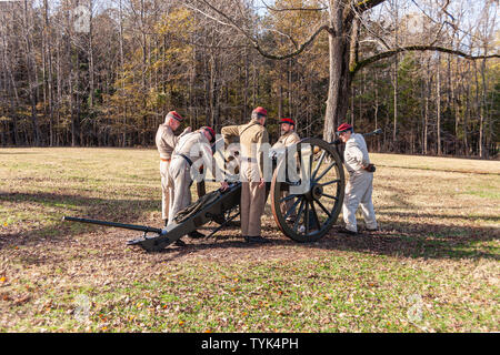 Pegram’s Battery (Confederate)Artillery Demonstration, Petersburg National Battlefield, VA, USA. Stock Photo