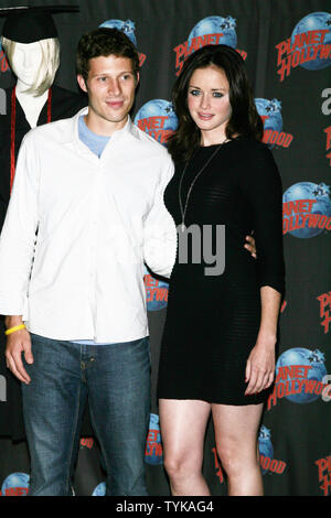 Alexis Bledel and Zach Gilford promote their new movie 'Post Grad' with a memorabilia donation at the Planet Hollywood Times Square in New York on August 20, 2009.       UPI Photo/Laura Cavanaugh Stock Photo