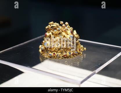 Ming Dynasty gold and jade Stock Photo