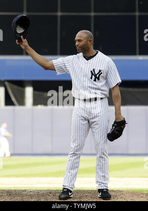 Mariano rivera 42 hi-res stock photography and images - Alamy