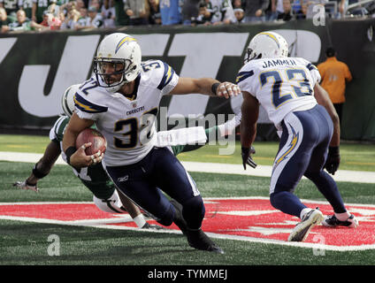 San Diego Chargers Eric Weddle returns an interception in the endzone 25  yards in the first quarter against the New York Jets in week 7 of the NFL  season at MetLife Stadium in East Rutherford, New Jersey on October 23,  2011. UPI/John Angelillo Stock