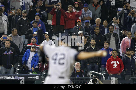 New York Yankees right fielder Oswaldo Cabrera reacts after making a catch  on a ball hit by Toronto Blue Jays' Lourdes Gurriel Jr. during the first  inning of a baseball game Friday, Aug. 19, 2022, in New York. (AP  Photo/Adam Hunger Stock Photo - Alamy