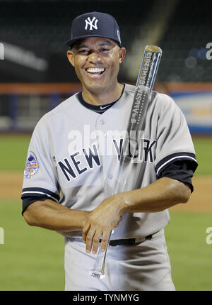 Mariano rivera 42 hi-res stock photography and images - Alamy