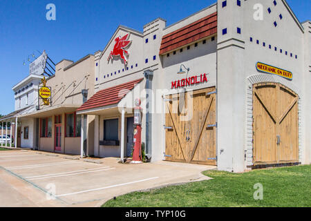 Elk City, Oklahoma, USA -  Historic Mobil gas station facade in downtown Elk City along the historic Route 66 in the state of Oklahoma, USA. Stock Photo