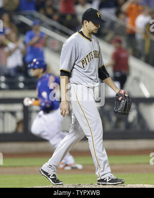 Charlie morton hi-res stock photography and images - Alamy