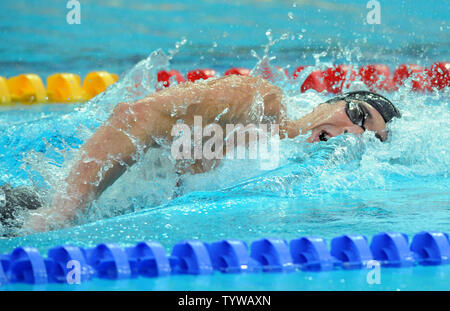 USA's Michael Phelps glides through the water to win the gold medal in the Men's 200M Freestyle final at the National Aquatics Center at the Summer Olympics in Beijing on August 12, 2008.  Phelps won his third gold medal of the games with a World Record time of 1:42.96.   (UPI Photo/Pat Benic)l Stock Photo