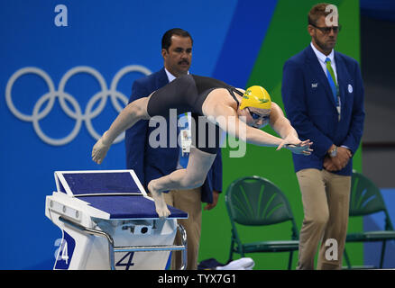 Cate Campbell, AUS, launches in the Women's 100M Freestyle semifinal at the Olympic Aquatics Stadium at the 2016 Rio Summer Olympics in Rio de Janeiro, Brazil, on August 10, 2016. Photo by Richard Ellis/UPI. Stock Photo