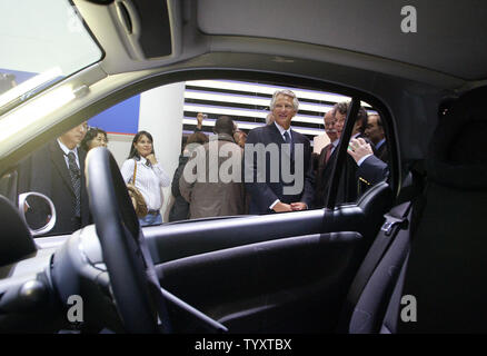 French Prime Minister Dominique de Villepin is seent through the interior of a Smart car as he tours the Paris International Auto Show, Friday, September 29, 2006. The show is to open its doors to the public September 30. (UPI Photo/Eco Clement) Stock Photo