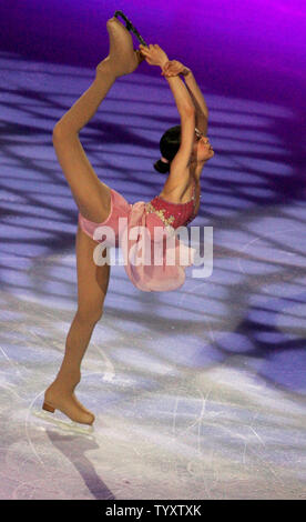 Korean ice skater Yu Na Kim, winner of the Eric Bompard Trophy in the Ladies category, performs during a Gala at the Bercy stadium in Paris on November 19, 2006. (UPI Photo/Eco Clement) Stock Photo