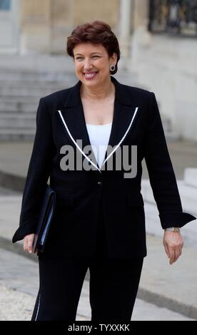 Minister for Health, Youth and Sports Roselyne Bachelot delivers her ...
