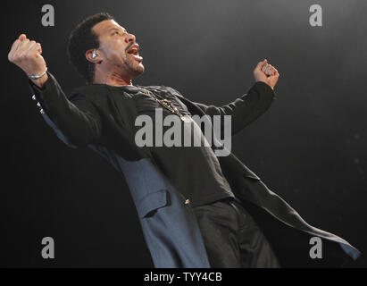 Singer Lionel Richie performs in concert at Bercy in Paris on April 28, 2009.   (UPI Photo/David Silpa) Stock Photo