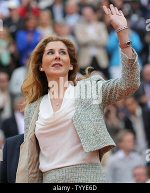 Former tennis great Monica Seles acknowledges the crowd during the trophy ceremony after the French Open women's final match between Russian Maria Sharapova and Italian Sara Errani at Roland Garros in Paris on June 9, 2012. Sharapova defeated Errani 6-3, 6-2 to win her first French Open title.   UPI/David Silpa Stock Photo