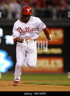 Jimmy Rollins 2008 World Series Slide Philadelphia Phillies 8 x 10  Baseball Photo