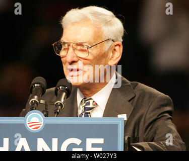 Pittsburgh Steelers' Dan Rooney speaks to pupils at the NFL Flag ...