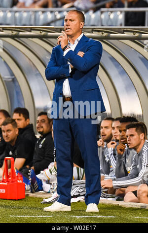 Portland Timbers head coach Giovanni Savarese walks to the bench during the  first half of an MLS soccer match, Saturday, June 3, 2023, in Seattle. (AP  Photo/Lindsey Wasson Stock Photo - Alamy