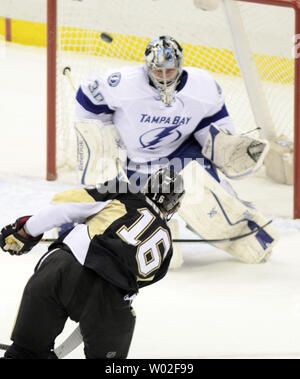 Goaltender Ben Bishop can hit bombs - NBC Sports