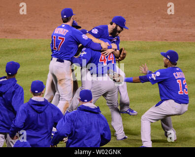 October 17, 2015: First baseman for the 1986 World Champion Mets, Keith  Hernandez (17) has a word with New York Mets catcher Kevin Plawecki (22)  [9785] prior to throwing out the ceremonial