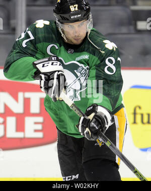 Pittsburgh penguins green sales jersey