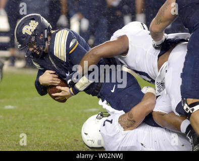 Pittsburgh quarterback Kenny Pickett (8) plays against Louisville during an  NCAA college football game against Pittsburgh, Saturday, Sept. 26, 2020, in  Pittsburgh. (AP Photo/Keith Srakocic Stock Photo - Alamy