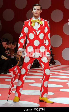 A model wears an outfit by French fashion designer Jean Charles de Castelbajac at the Fall-Winter 2008/2009 ready-to-wear Paris Fashion Week, February 29, 2008. (UPI Photo)