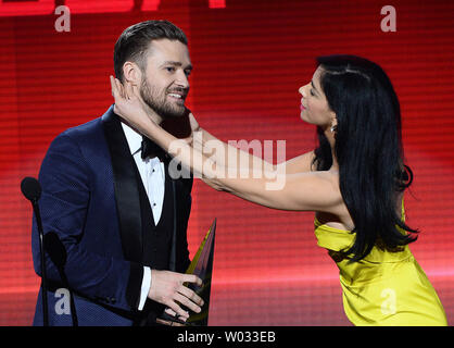 LOS ANGELES, NOV 24 - Justin Timberlake at the 2013 American Music