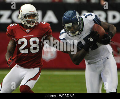 September 12, 2010; Seattle, WA, USA; Seattle Seahawks wide receiver Mike  Williams (17) during the first quarter against the San Francisco 49ers at  Qwest Field. Seattle defeated San Francisco 31-6 Stock Photo - Alamy