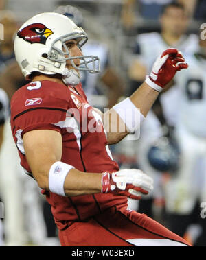 Arizona Cardinals kicker Jay Feely celebrates kicking the winning