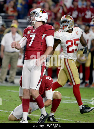 Arizona Cardinals kicker Chandler Catanzaro (7) during an NFL football game  against the New England Patriots, Sunday, Sept. 11, 2016, in Glendale,  Ariz. (AP Photo/Rick Scuteri Stock Photo - Alamy