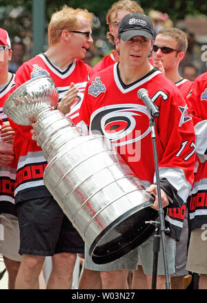 Rod Brind'Amour Carolina Hurricanes Stanley Cup Celebration Series