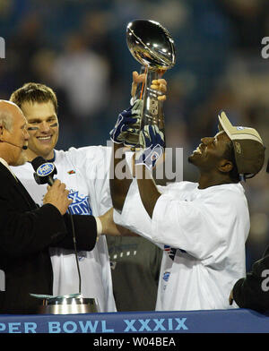 Tom brady super bowl trophy 2021 hi-res stock photography and images - Alamy