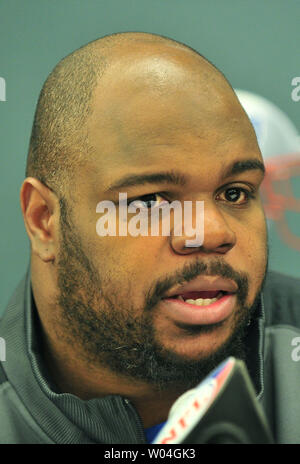 New England Patriots nose tackle Alan Branch (97) celebrates after ...